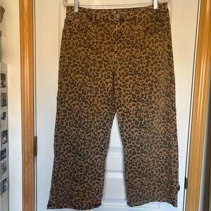 American Eagle Wide-Leg Leopard Stretch Pant  - 10 Short